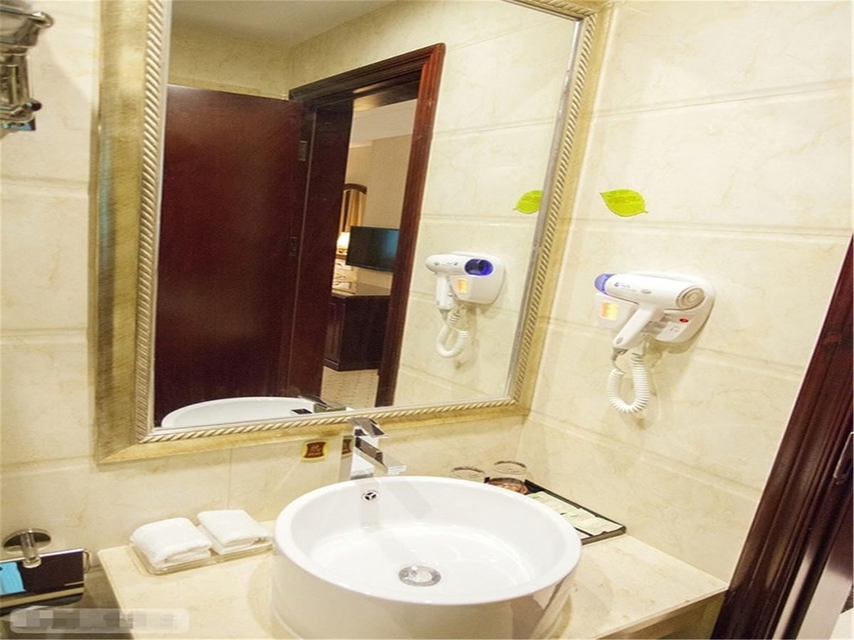 Vienna International Hotel Shanghai Hengshan Road Dış mekan fotoğraf
