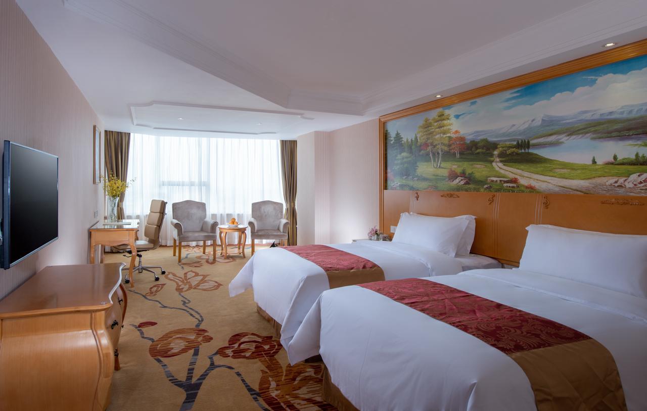 Vienna International Hotel Shanghai Hengshan Road Dış mekan fotoğraf