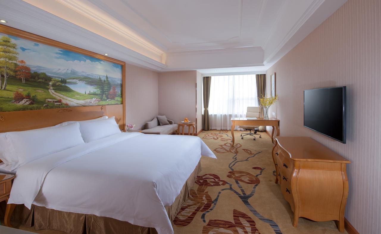 Vienna International Hotel Shanghai Hengshan Road Dış mekan fotoğraf